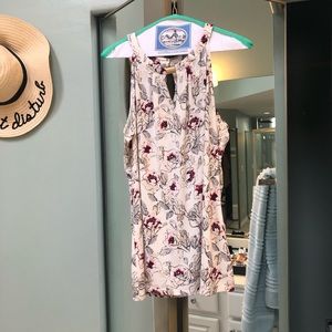 White House black market sleeveless